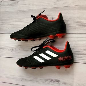 Adidas Predator- Soccer Cleats Size 4.5